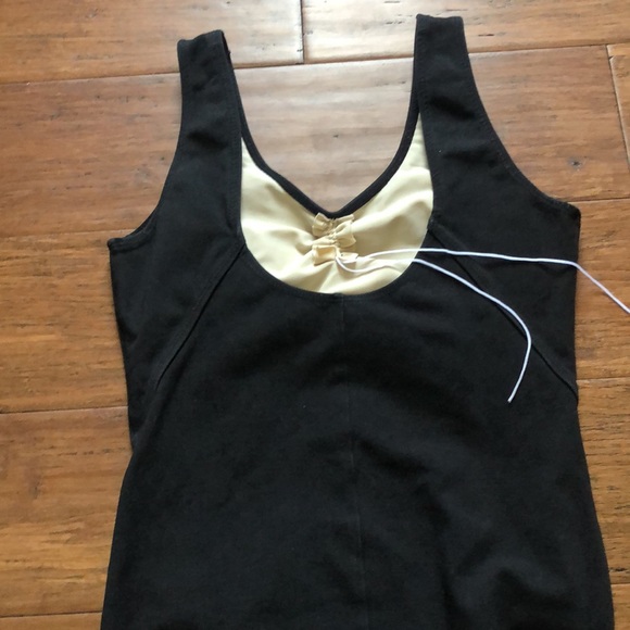 Women’s sansha leotard with pinch size small - Picture 3 of 6